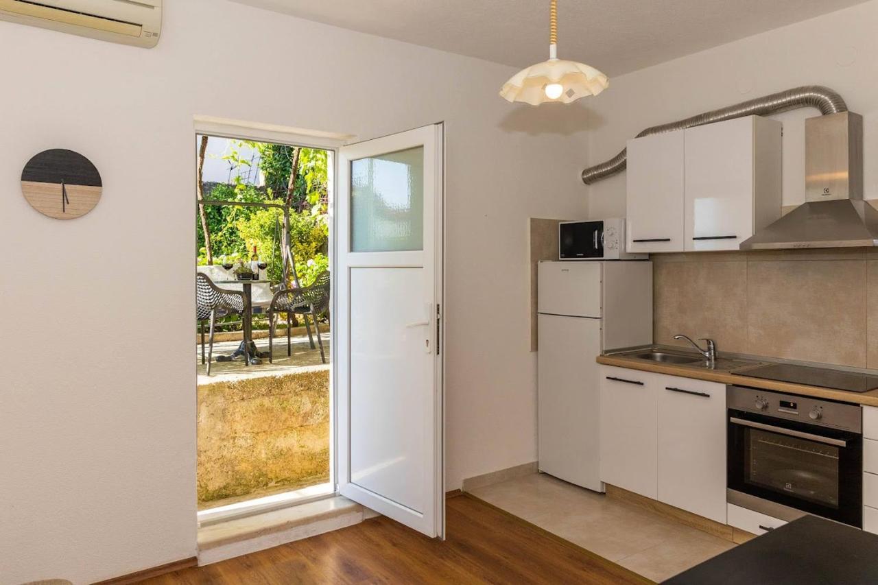 Wanderlust Apartments Dubrovnik Bagian luar foto