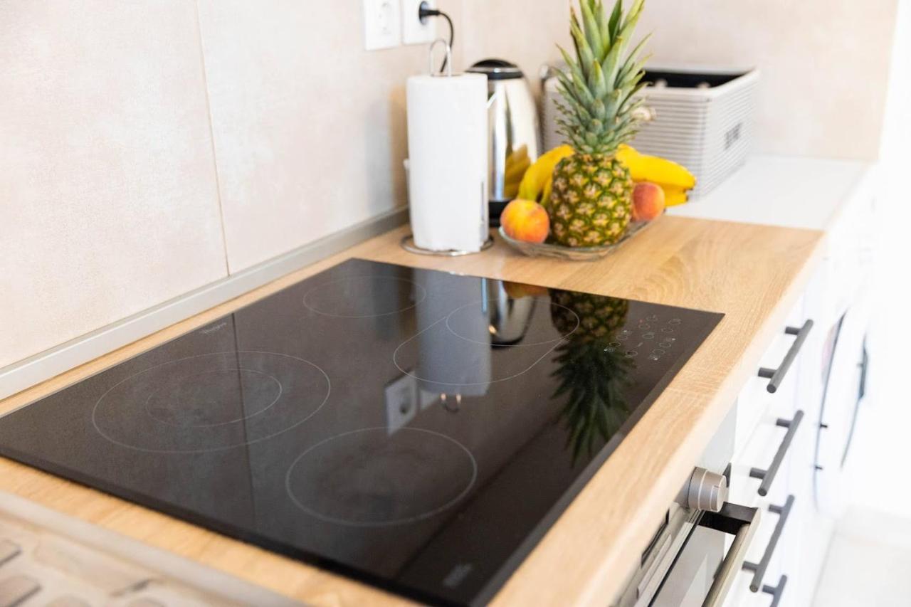 Wanderlust Apartments Dubrovnik Bagian luar foto